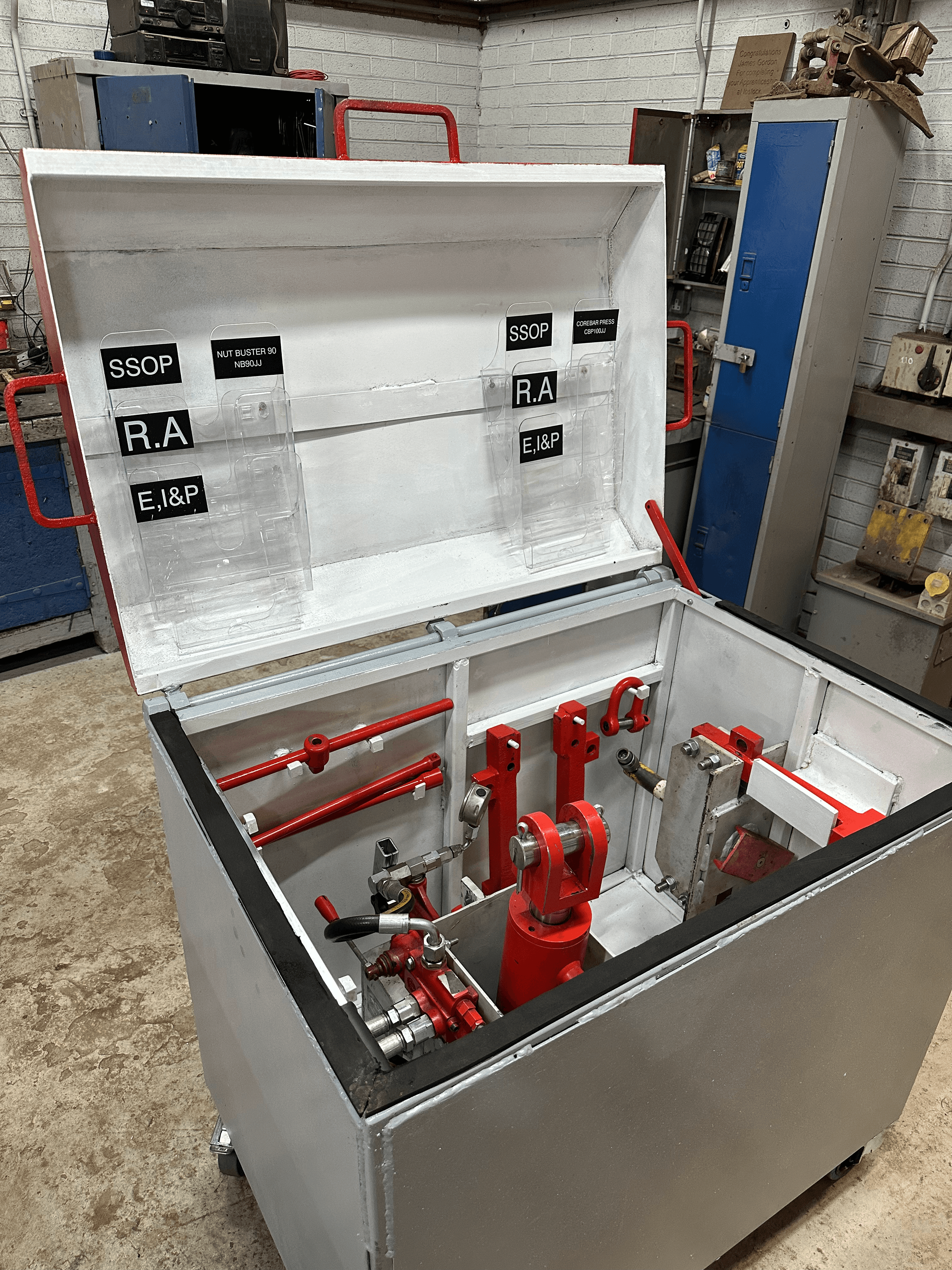 Extruder Nut Buster